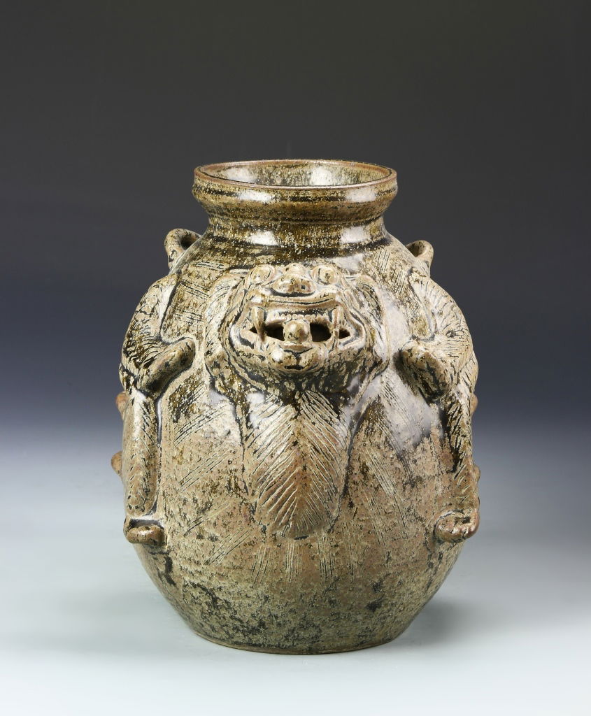 Chinese Pottery Jar (1 of 5)
