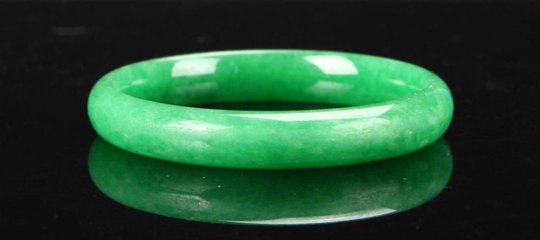 Chinese Jadeite Bangle (1 of 3)