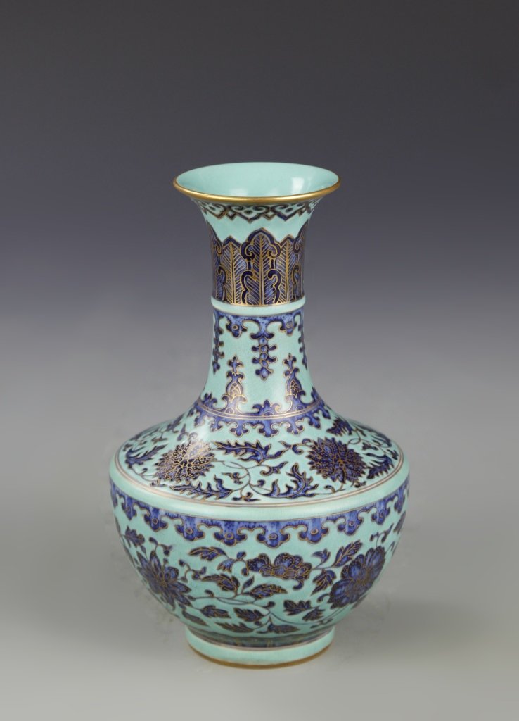 Chinese Famille Rose Vase (1 of 5)