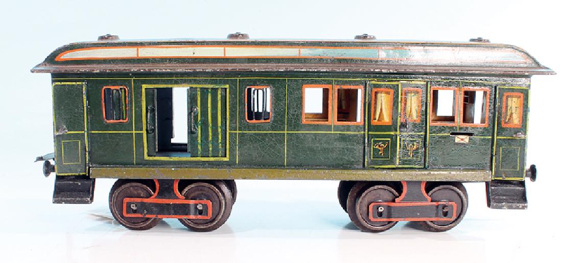 MARKLIN Pack/Postwagen 1844/II: 36 cm, gruen, Oberlichtdach braun, Orig.-Zustand, leichte Gebrauchsspuren.