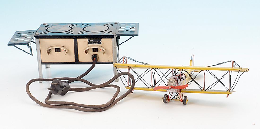 Herd und Flugzeug: Besichtigung erforderlich.