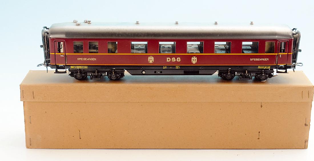 ELETTREN DSG Speisewagen: 43 cm, mit Inneneinrichtung, gefederte Drehgestelle, Wagenkasten gut erhalten, Dach leicht fleckig, im OKT.