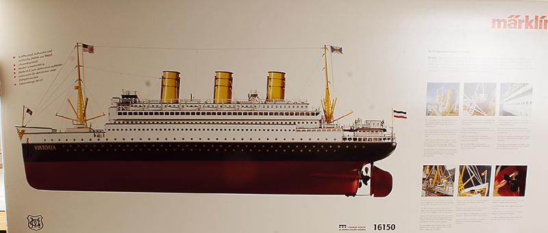 MARKLIN Replika Passagierdampfer 16150 "VIKTORIA" (1 of 1)