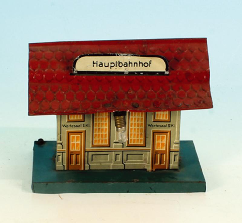 KARL BUB Miniatur-Bahnhof: Gebrauchsspuren.