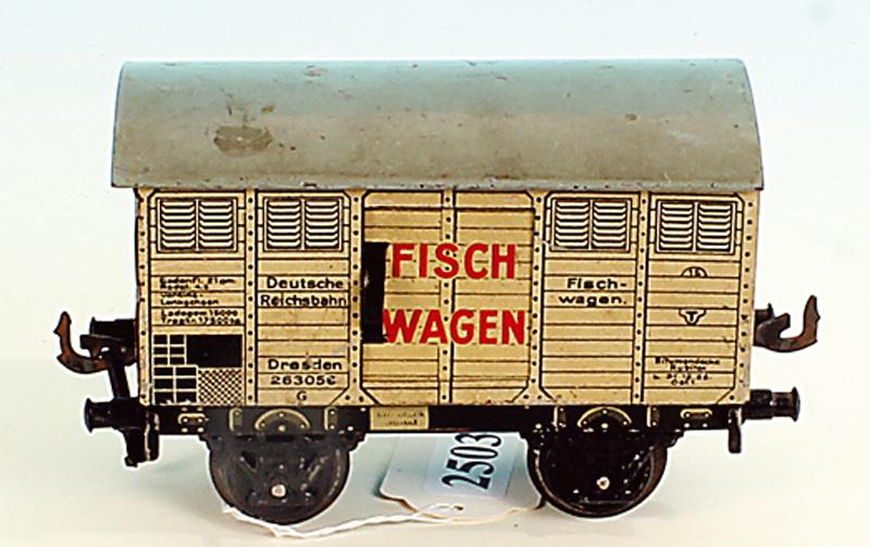 BING Fischwagen: 14 cm, deutliche Alterungs- und Gebrauchsspuren, Besichtigung erforderlich.