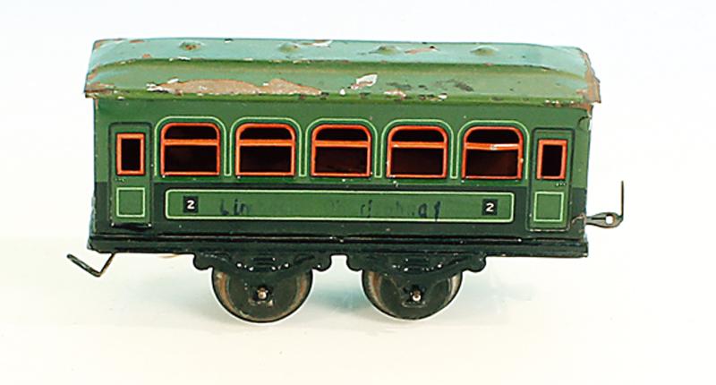 KARL BUB Personenwagen: 14 cm, gruen, Dach gruen neu lackiert, Besichtigung erforderlich.