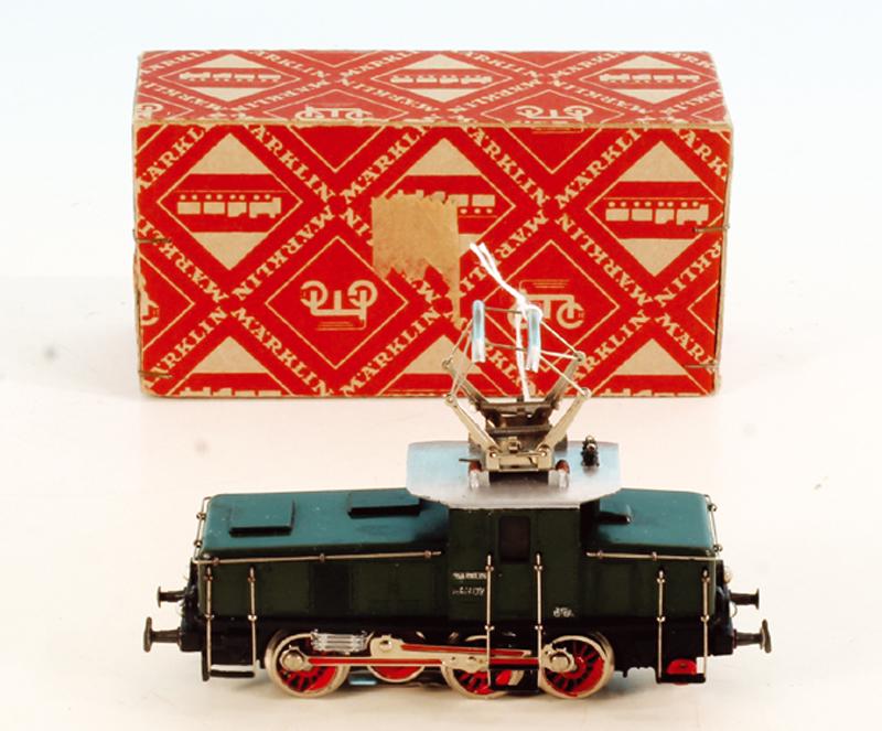 MARKLIN E-Lok CE 800 (1 of 1)