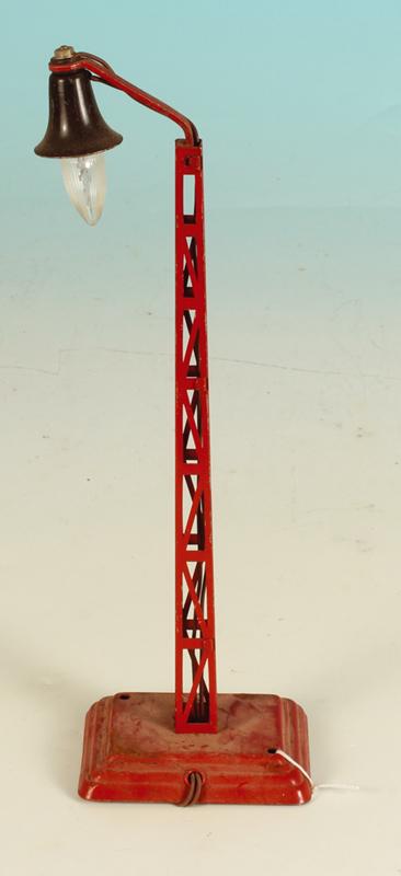 HEHR Replika Bogenlampe 13452/1: Hoehe 24,5 cm, Alterungs- und Gebrauchsspuren.