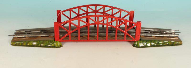 MARKLIN Bruecke, Spur 0: guter Orig.-Zustand.