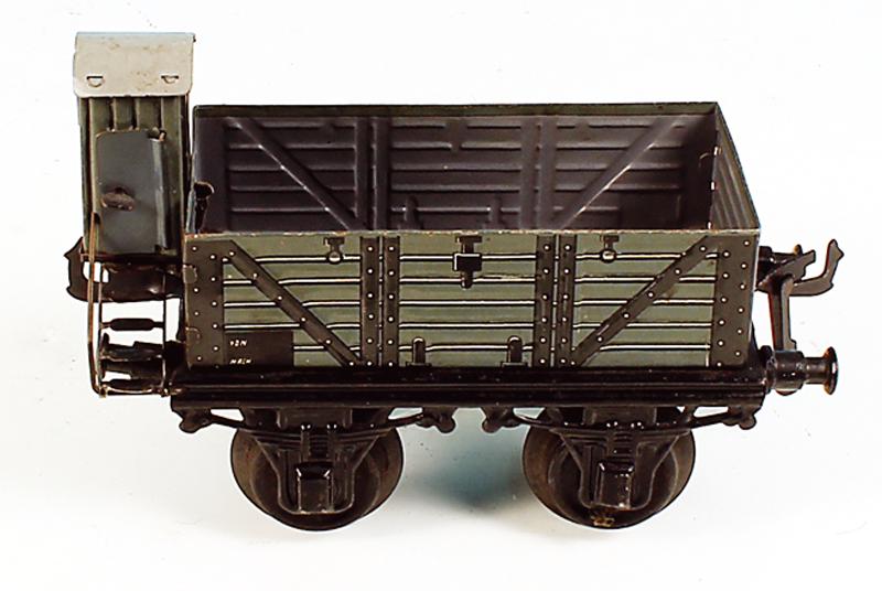 BING Hochbordwagen mit Bremserhaus: 15 cm, guter Orig.-Zustand, leichte Gebrauchsspuren.