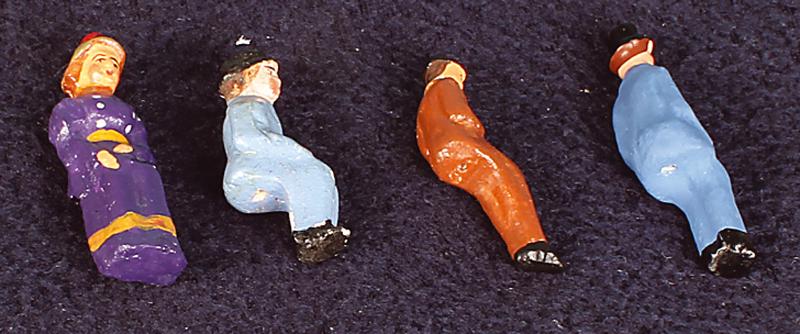 4 Replika Sitzfiguren, Spur 1: Masse-Figuren, sehr gute Bemalung.