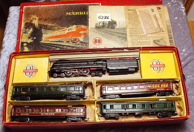 MARKLIN Zugpackung SK 851/4 N (1 of 1)