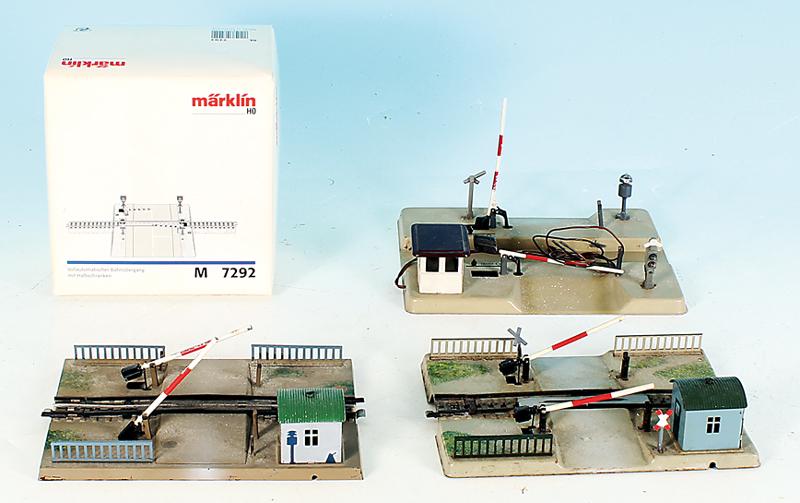 3 MARKLIN Bahnuebergaenge (1 of 1)