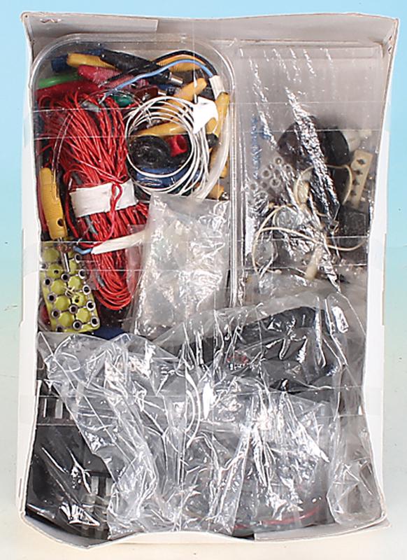 Konvolut Schalter, Stecker, Kabel, Schaltplatten etc.: Besichtigung erforderlich.