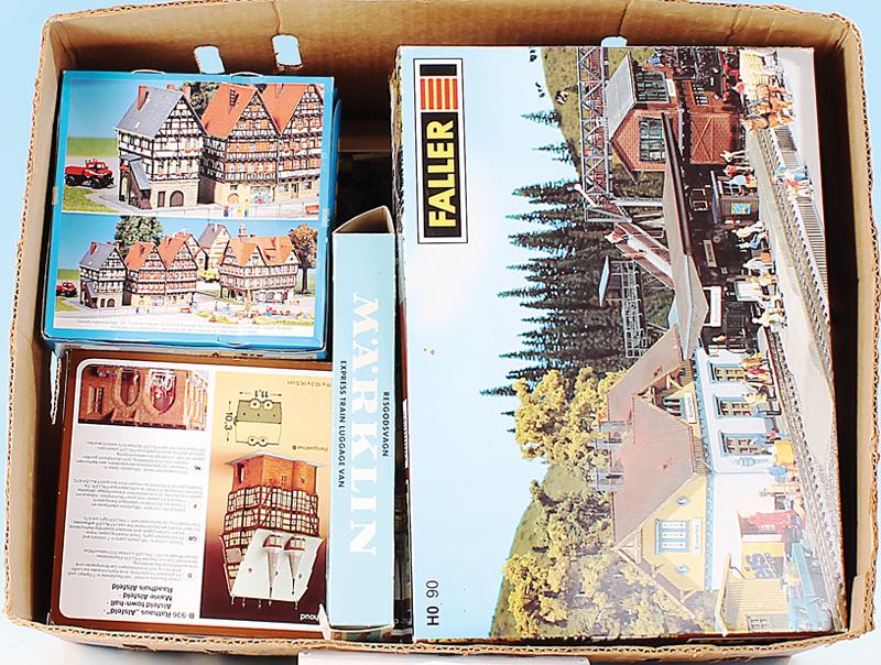 Konvolut FALLER Bausatz-Leerkartons: neuwertig.