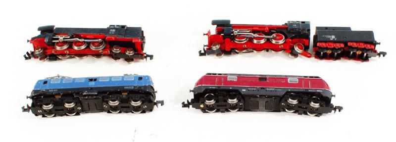 4 ARNOLD rapido Lokomotiven, Spur N: Funktion geprueft, Gebrauchsspuren, ohne Kartons.