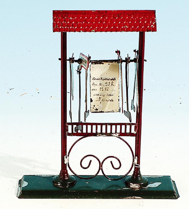 CARETTE Fahrtrichtungsanzeiger: Hoehe 20,5 cm, Lackabplatzungen, Gebrauchsspuren.