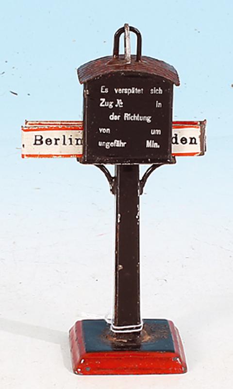 MARKLIN Fahrtrichtungsanzeiger 2644: Hoehe 13,5 cm, die beiden oberen Einsteckschilder fehlen, Alterungs- und Gebrauchsspuren.