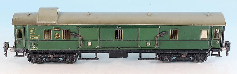 MARKLIN Packwagen 1944/0 (1 of 1)