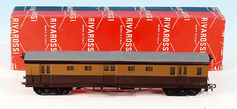 RIVAROSSI ital. Packwagen der FS (1 of 1)