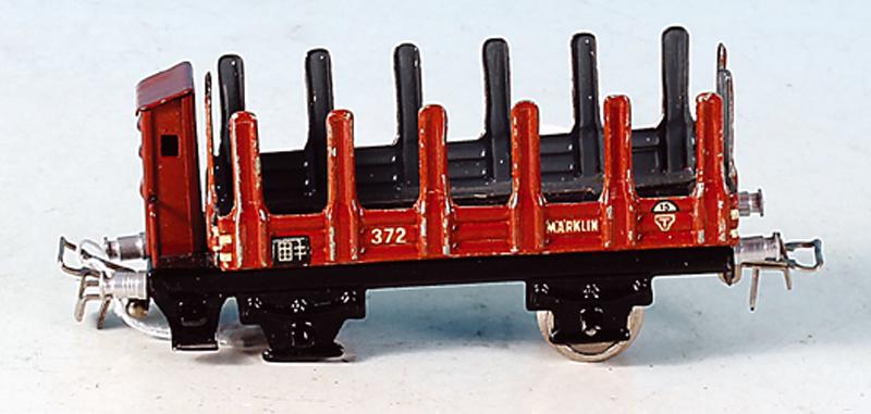 MARKLIN Rungenwagen 372: 1 Radsatz fehlt, Gebrauchsspuren.