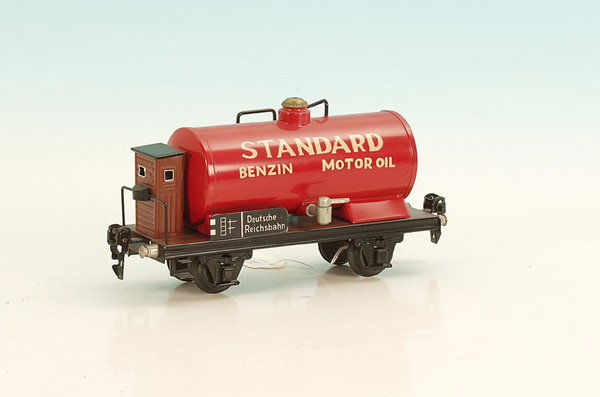 HEHR Kesselwagen 1774/0 "STANDARD": neu, im OKT.