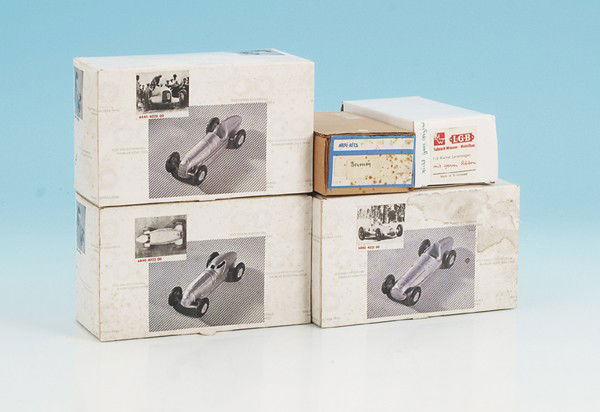 Konvolut Replika Rennautos: nach Märklin. Besichtigung erforderlich!