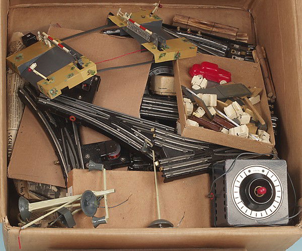 Großkonvolut TRIX Gleise, Weichen, Trafos, Zubehör: Besichtigung erforderlich.