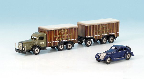 Konvolut HGM Automodelle: LKW mit Anhänger, Limousine, guter Zustand.