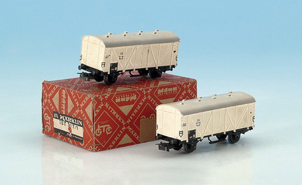 MÄRKLIN Doppelp0ackung Kühlwagen 307/1: Kunststoff, guter Orig.-Zustand.