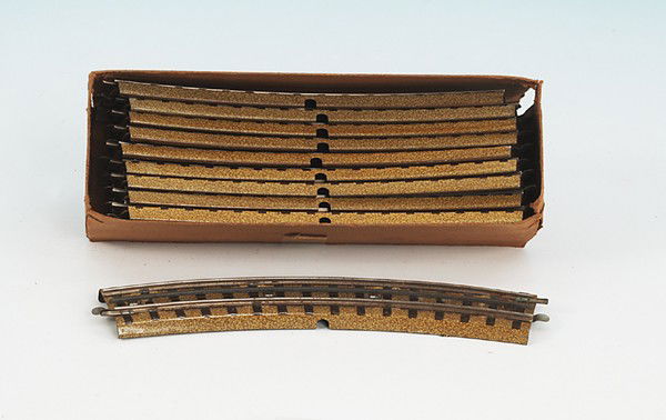 MÄRKLIN Vorkriegsgleis "10 St 3600 A": gebogen, gut, im OKT.