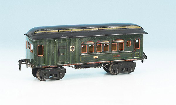 MÄRKLIN Personen/Postwagen 1887/1: 32,5 cm, Wagenkasten mit leichten Gebrauchsspuren, Dach neu lackiert.