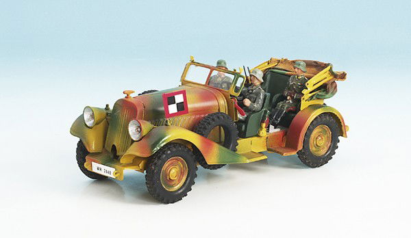 Replika Kübelwagen nach LINEOL: besetzt mit 3 Soldaten, guter Zustand, Besichtigung erforderlich.