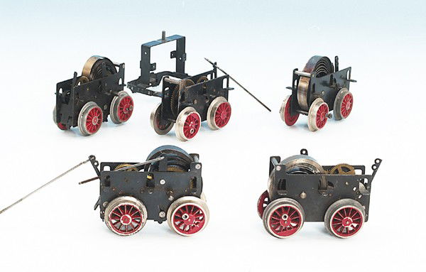 5 MÄRKLIN Uhrwerkmotoren: guter Zustand, Besichtigung erforderlich.