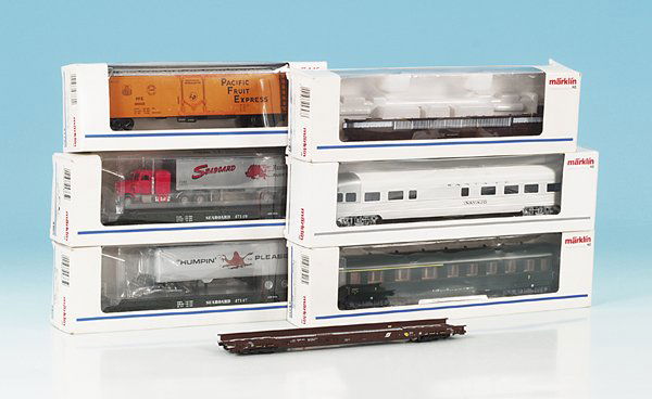 Konvolut MARKLIN Wagen "weiße Ware": 1x leicht beschaedigt, sonst sehr gut, in OKTs.