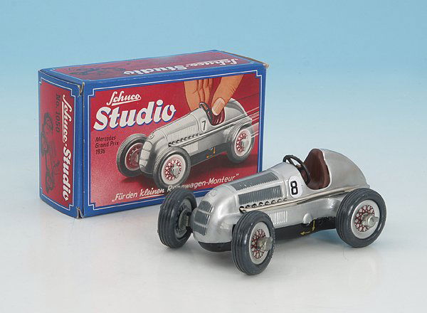 SCHUCO Rennwagen "Studio" Nr. 150: Neuauflage, neuwertig, im OKT.