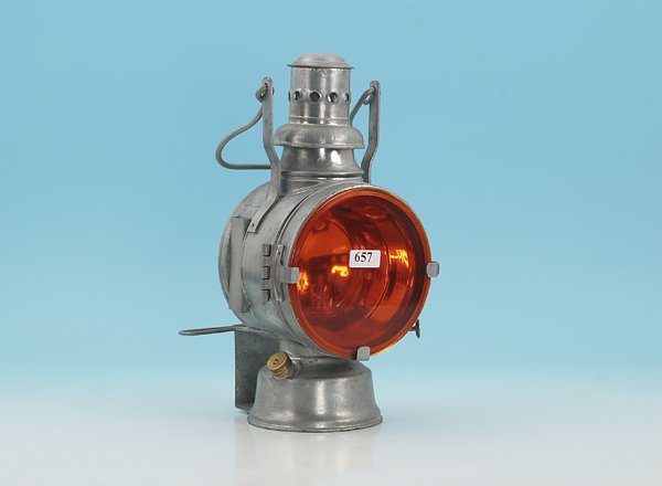 Bahnlaterne: Besichtigung erforderlich!