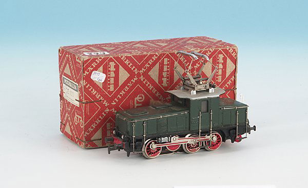 MARKLIN Elektrolok CE 800.1: deutlichste Alterungs- und Gebrauchsspuren, im OKT.