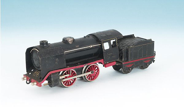 MARKLIN Uhrwerkdampflok R 910: B, mit 2 achs. nicht zugehoerigem Tender (R 909), deutliche Gebrauchsspuren.