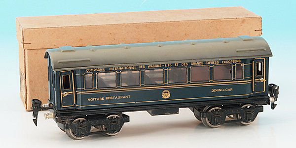 MARKLIN int. Schlafwagen 1757/0: 24,5 cm, blau, Dach grau, einige Lackschaeden, Gebrauchsspuren, Zustandsnote: 2 english Description: 9,5 inches, 9,5 inches, some chips and signs of use (C 8).