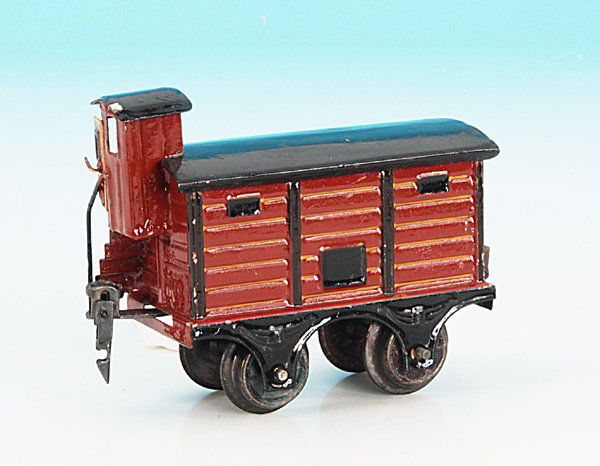 MARKLIN uralt gedeckter Gueterwagen 1804/0: 11 cm, braun, Dach schwarz, hochgestelltes Bremserhaus, guter Orig.-Zustand, leichte Gebrauchsspuren.english Description: C 8