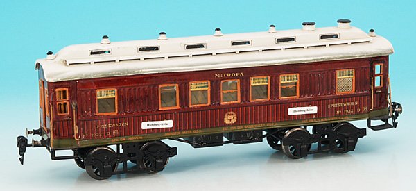 MARKLIN D-Zug-Speisewagen 1932/1: 40 cm, teak, Oberlichtdach weiß handlackiert, Inneneinrichtung mit 11 original Figuren, Zuglaufschilder ersetzt, guter Orig.-Zustand, minimale Gebrauchsspuren. english Description: