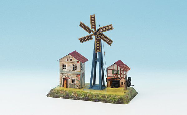 BING Betriebsmodell "Hammerwerk": Windradantrieb, 25,5 x 14 cm, guter Orig.-Zustand, Gebrauchsspuren, Lackabplatzungen an der Grundplatte, sehr huebsch!