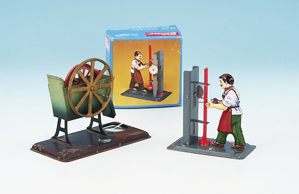 2 Betriebsmodelle: BING Schoepfrad, WILESCO Stampfer M 75, Besichtigung empfohlen.