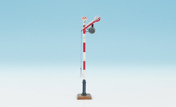 MARKLIN uralt Fluegelsignal 2123: Hoehe 24 cm, Stelldraht durch Kordel ersetzt, kleine Ausbesserungen an der Mastspitze, ansonsten guter Orig.-Zustand.