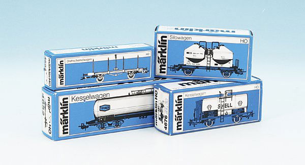 4 MÄRKLIN Güterwagen, 80er Jahre: 4652, 4676, 4684 und 4759, neuwertig, in OKTs.