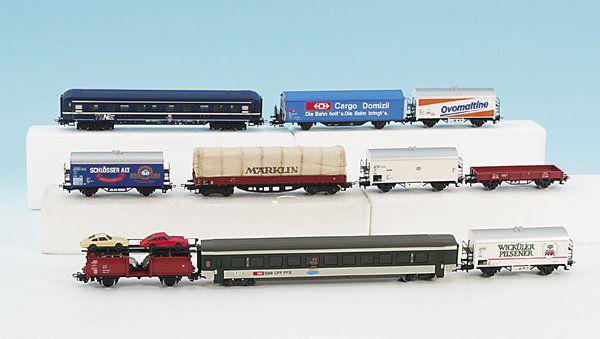 Konvolut MÄRKLIN Wagen: Kleinteile können fehlen, sonst gut erhalten, ohne Kartons. Besichtigung erforderlich!