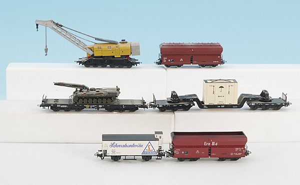 Konvolut MÄRKLIN Wagen: Kleinteile können fehlen, sonst gut erhalten, ohne Kartons. Besichtigung erforderlich!