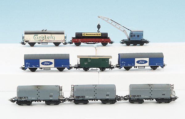 Konvolut MÄRKLIN Wagen: Kleinteile können fehlen, sonst gut erhalten, ohne Kartons. Besichtigung erforderlich!