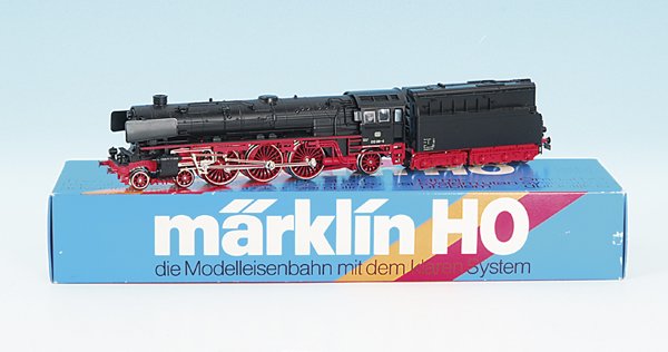 MÄRKLIN HAMO Lok 8310: leicht verschmutzt, sonst gut erhalten, im OKT.